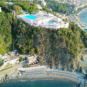 **** Hotel Punta San Martino Italia