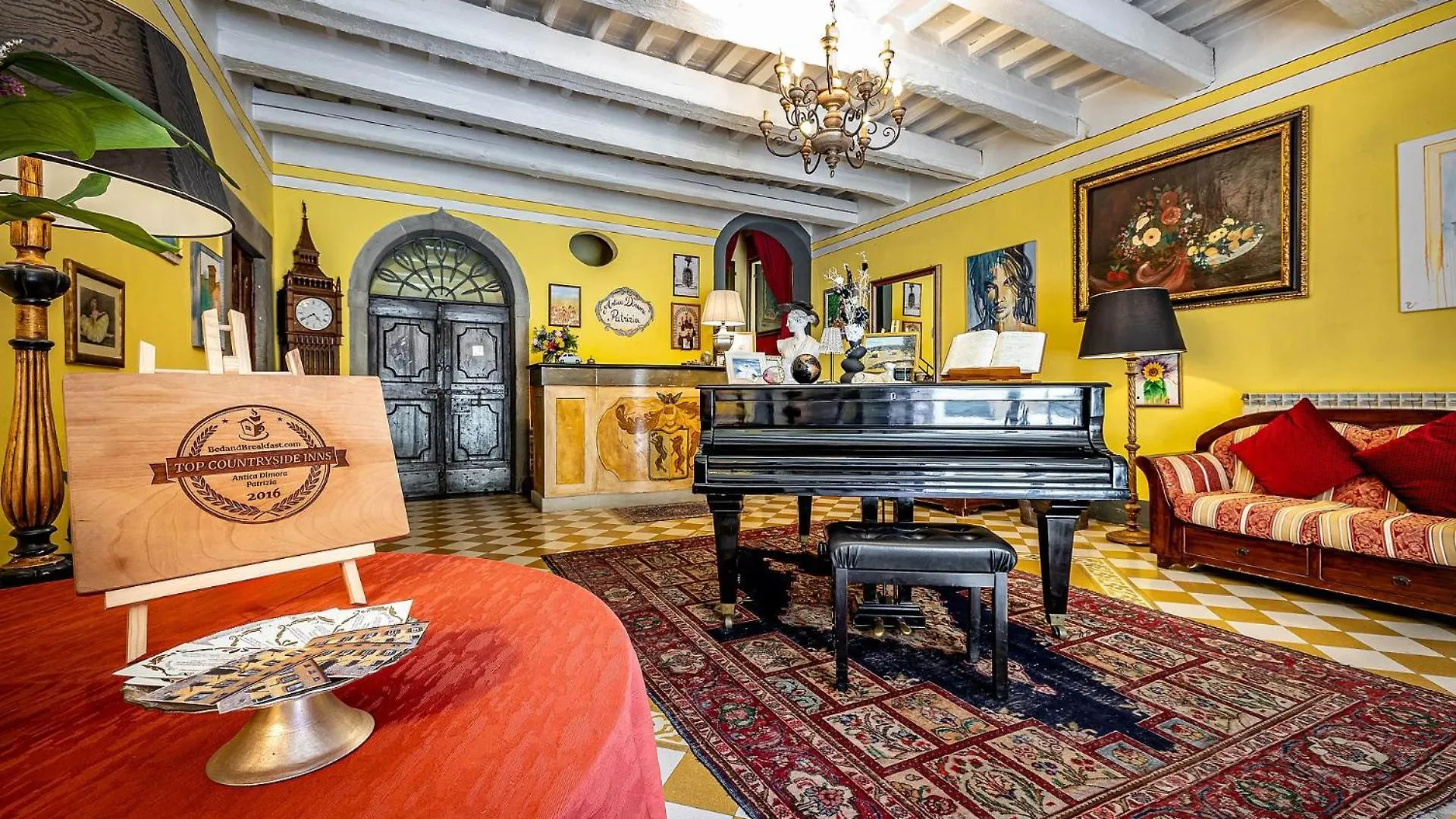 Antica Dimora Patrizia Hotel Montecarlo 3*,  Italy