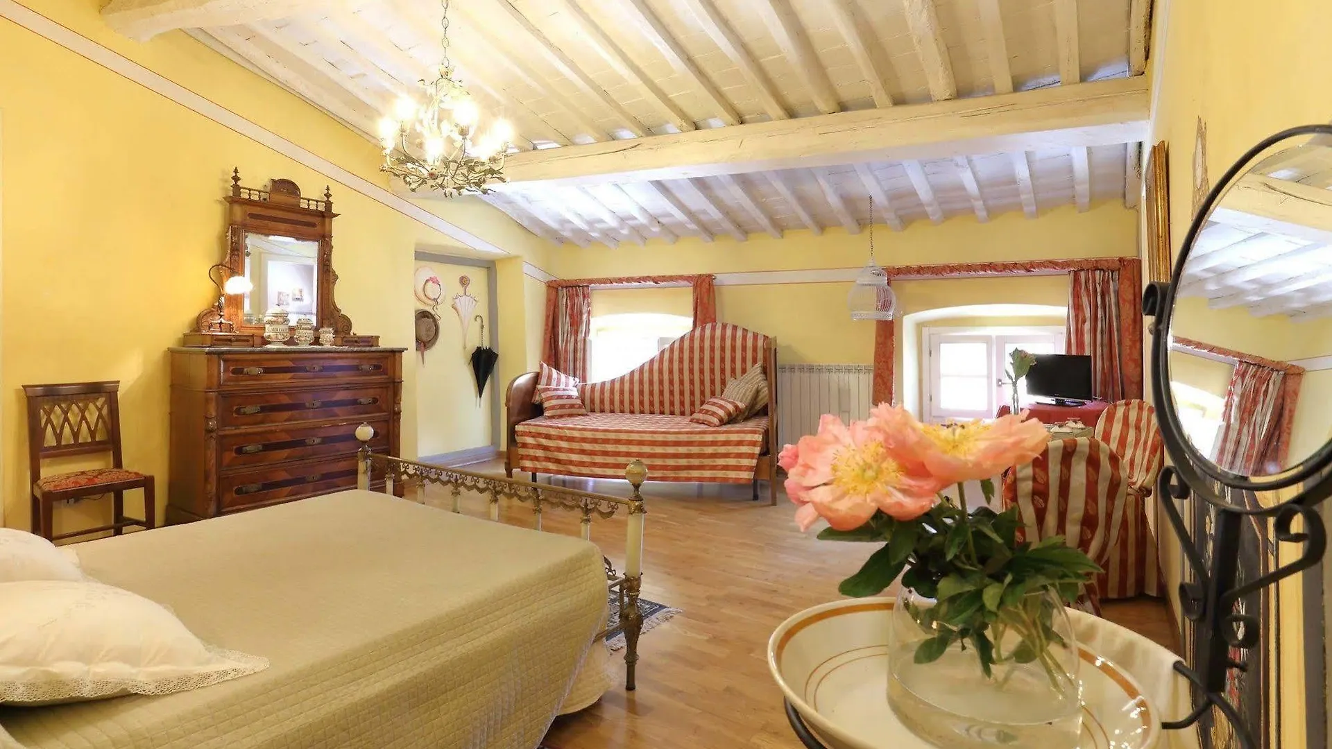 Antica Dimora Patrizia Hotel Montecarlo Italy