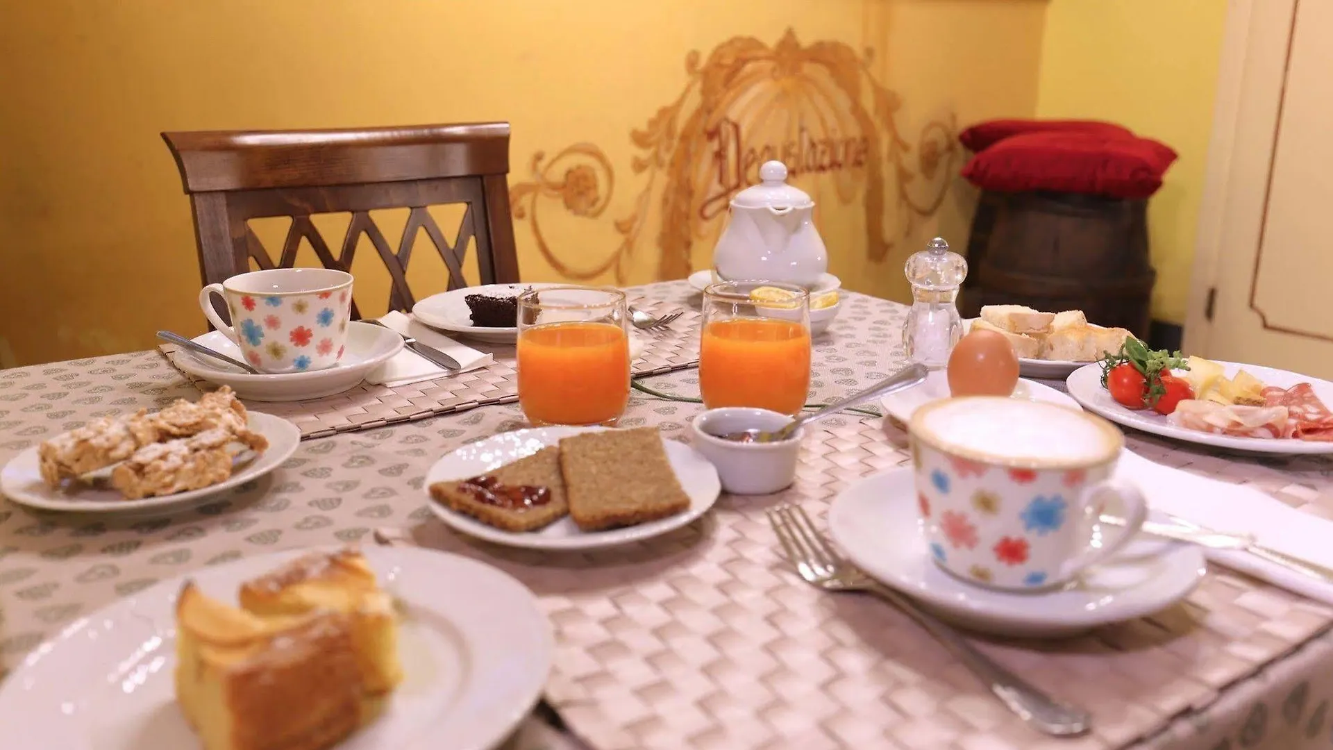 Antica Dimora Patrizia Hotel Montecarlo 3*,